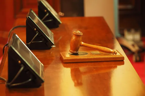 gavel